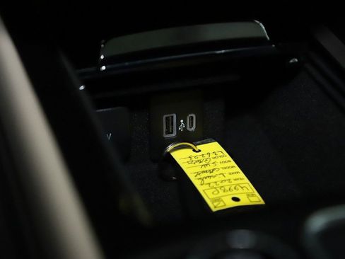 Certified 2022 Lincoln Corsair AWD w/ Premium Package image 29