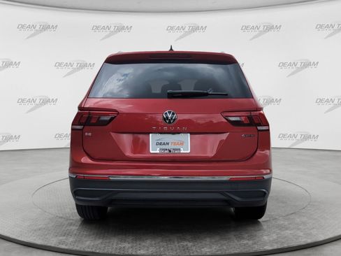 Used 2023 Volkswagen Tiguan SE AWD/4WD image 6