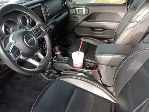 Used 2022 Jeep Wrangler Unlimited Sahara w/ Cold Weather Group image 11