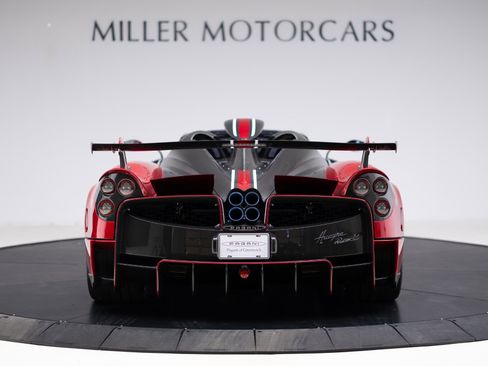 Used 2020 Pagani Huayra RWD image 6