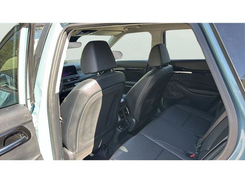 Used 2024 Kia Seltos EX FWD image 13