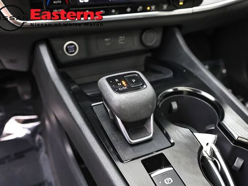 Used 2023 Nissan Rogue SV w/ SV Premium B Package AWD/4WD image 13
