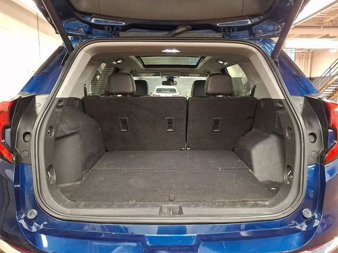 Used 2021 GMC Terrain SLT w/ Infotainment Package II image 27