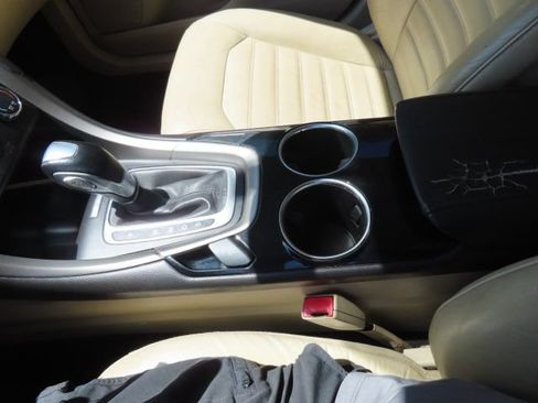Used 2013 Ford Fusion SE FWD image 26