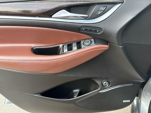 Used 2020 Buick Enclave Avenir w/ Avenir Technology Package AWD/4WD image 10