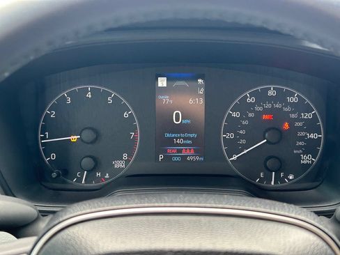 Used 2025 Toyota Corolla SE FWD image 30