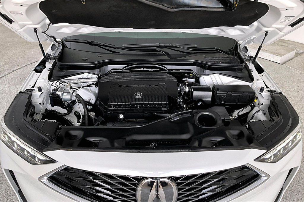 Certified 2026 Acura MDX w/ Technology Package FWD image 12