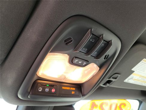 Used 2021 Chevrolet TrailBlazer RS w/ Sun and Liftgate Package FWD image 32