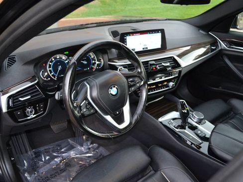 Used 2018 BMW 540i xDrive AWD/4WD image 17
