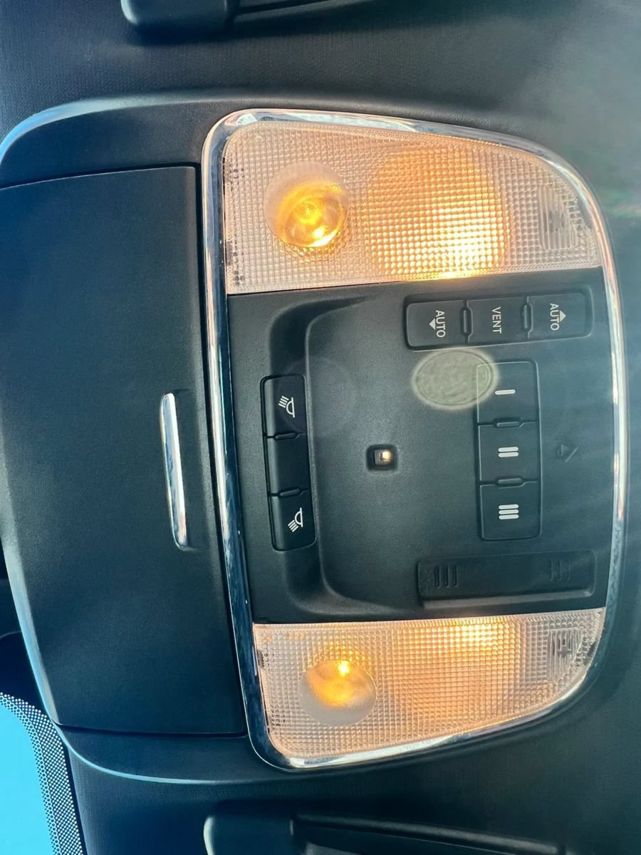 Used 2014 Dodge Charger SXT Plus RWD image 13