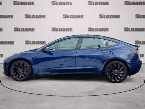 Used 2023 Tesla Model 3 Performance image 2