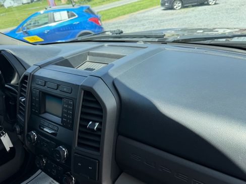 Used 2019 Ford F250 XL w/ STX Appearance Package AWD/4WD image 33