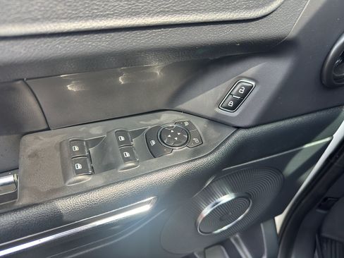 Used 2023 Ford Expedition Max XLT AWD/4WD image 9
