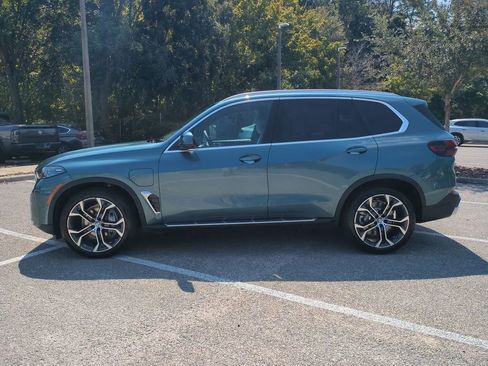 Used 2026 BMW X5 xDrive50e image 8