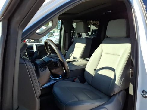 Used 2022 Chevrolet Silverado 1500 LTZ w/ LTZ Premium Package image 9