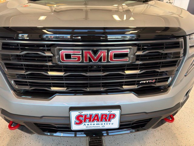 Used 2026 GMC Acadia AT4 w/ LPO, Floor Liner Package AWD/4WD image 11