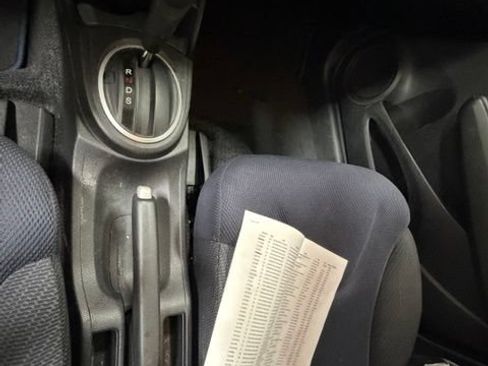 Used 2013 Honda Fit Sport image 15