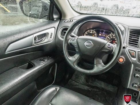 Used 2020 Nissan Pathfinder SL FWD image 36