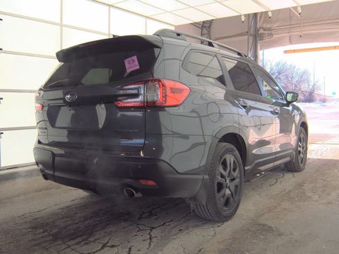 Used 2024 Subaru Ascent Onyx Edition image 5
