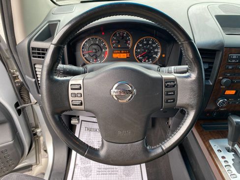 Used 2008 Nissan Titan LE AWD/4WD image 13