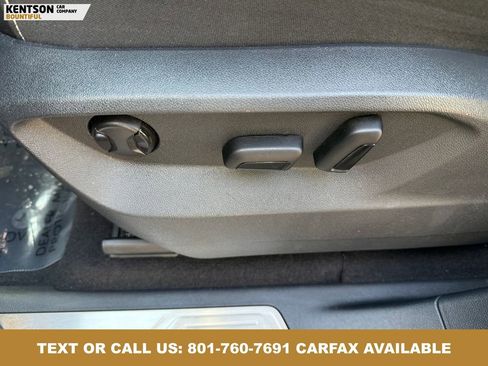 Used 2025 Volkswagen Atlas SE AWD/4WD image 32