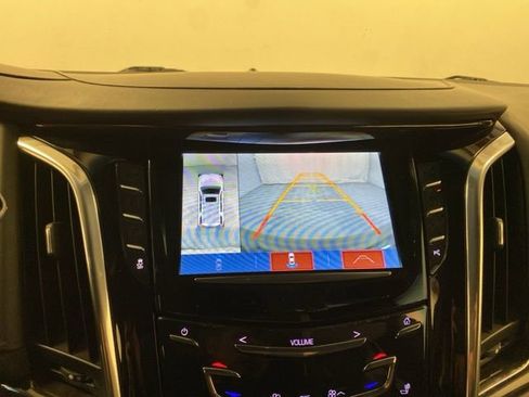 Used 2017 Cadillac Escalade Platinum image 12