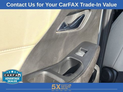 Used 2023 Chevrolet Traverse LS image 28