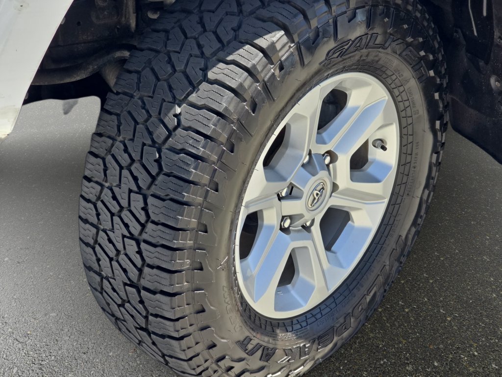 Used 2019 Toyota 4Runner SR5 Premium AWD/4WD image 35
