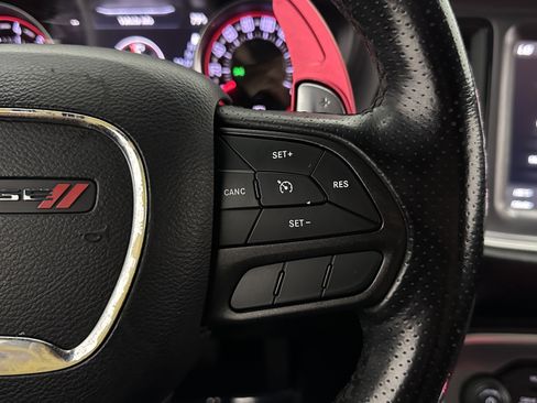 Used 2021 Dodge Challenger R/T Scat Pack RWD image 21