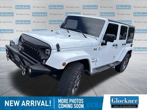 Used 2016 Jeep Wrangler Unlimited Sahara w/ Connectivity Group AWD/4WD image 1