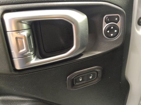 Used 2020 Jeep Gladiator Sport w/ Quick Order Package 24S image 27