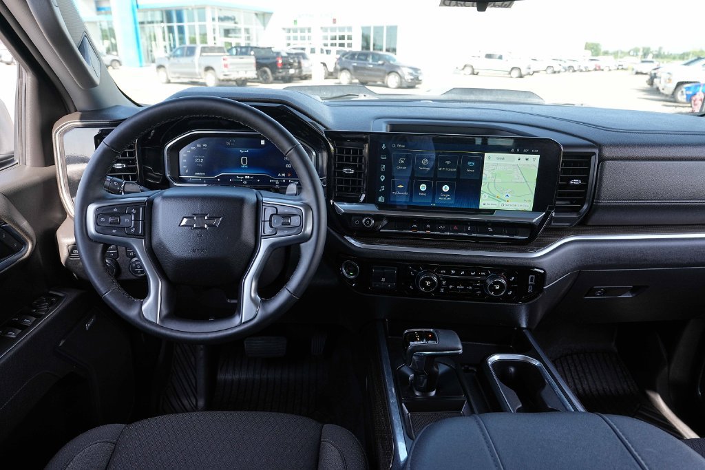 Used 2025 Chevrolet Silverado 1500 LT Trail Boss w/ Convenience Package II AWD/4WD image 29