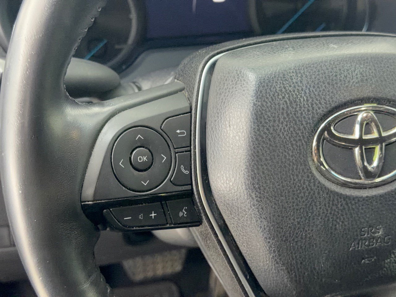 Used 2021 Toyota Venza XLE w/ Softex Package AWD/4WD image 18