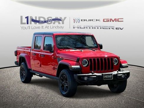 Used 2023 Jeep Gladiator Sport AWD/4WD image 1