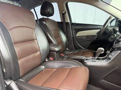 Used 2013 Chevrolet Cruze LT FWD image 20