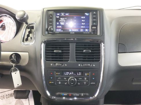 Used 2019 Dodge Grand Caravan GT image 45