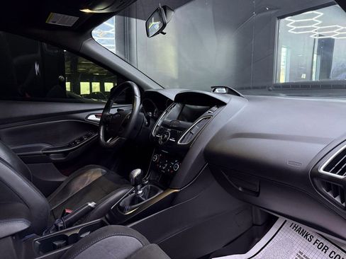 Used 2017 Ford Focus RS image 26
