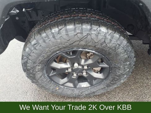 Used 2022 Jeep Wrangler Unlimited Sport image 23