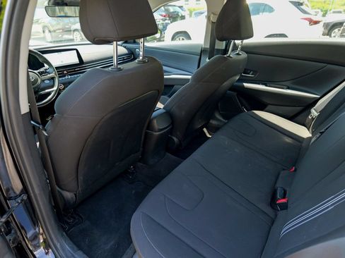 Used 2023 Hyundai Elantra SEL w/ Convenience Package FWD image 25