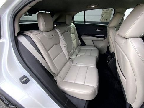 Used 2023 Cadillac XT4 Luxury w/ Cold Weather Package AWD/4WD image 26