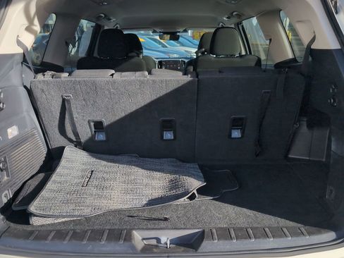 Used 2024 Subaru Ascent Premium w/ Convenience Package image 15