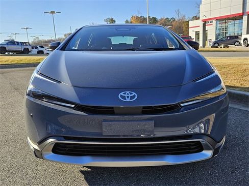 New 2026 Toyota Prius SE image 2
