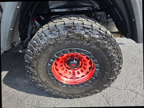 Used 2023 Jeep Gladiator Rubicon w/ LED Lighting Group AWD/4WD image 32