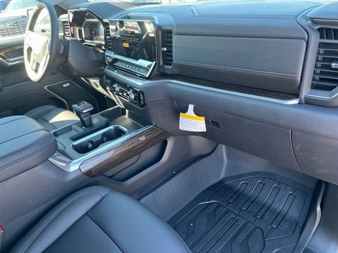 New 2026 GMC Sierra 1500 Elevation w/ Elevation Premium Package AWD/4WD image 23