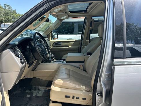 Used 2017 Ford Expedition EL Limited w/ Equipment Group 301A AWD/4WD image 15