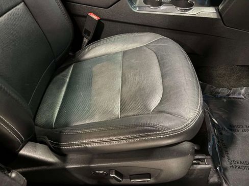 Used 2018 Ford Explorer Limited image 29