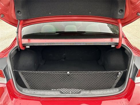 Used 2023 Hyundai Elantra Limited image 21