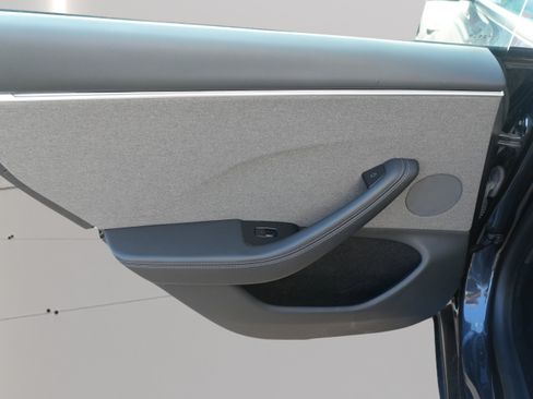 Used 2024 Tesla Model 3 Standard Range RWD image 14