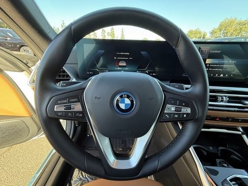 Certified 2024 BMW i4 eDrive35 w/ Convenience Package image 22