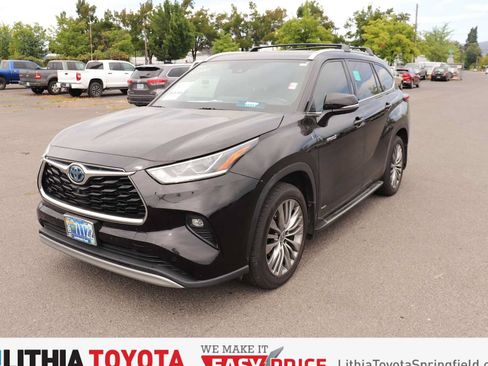 Used 2020 Toyota Highlander Platinum AWD/4WD image 1